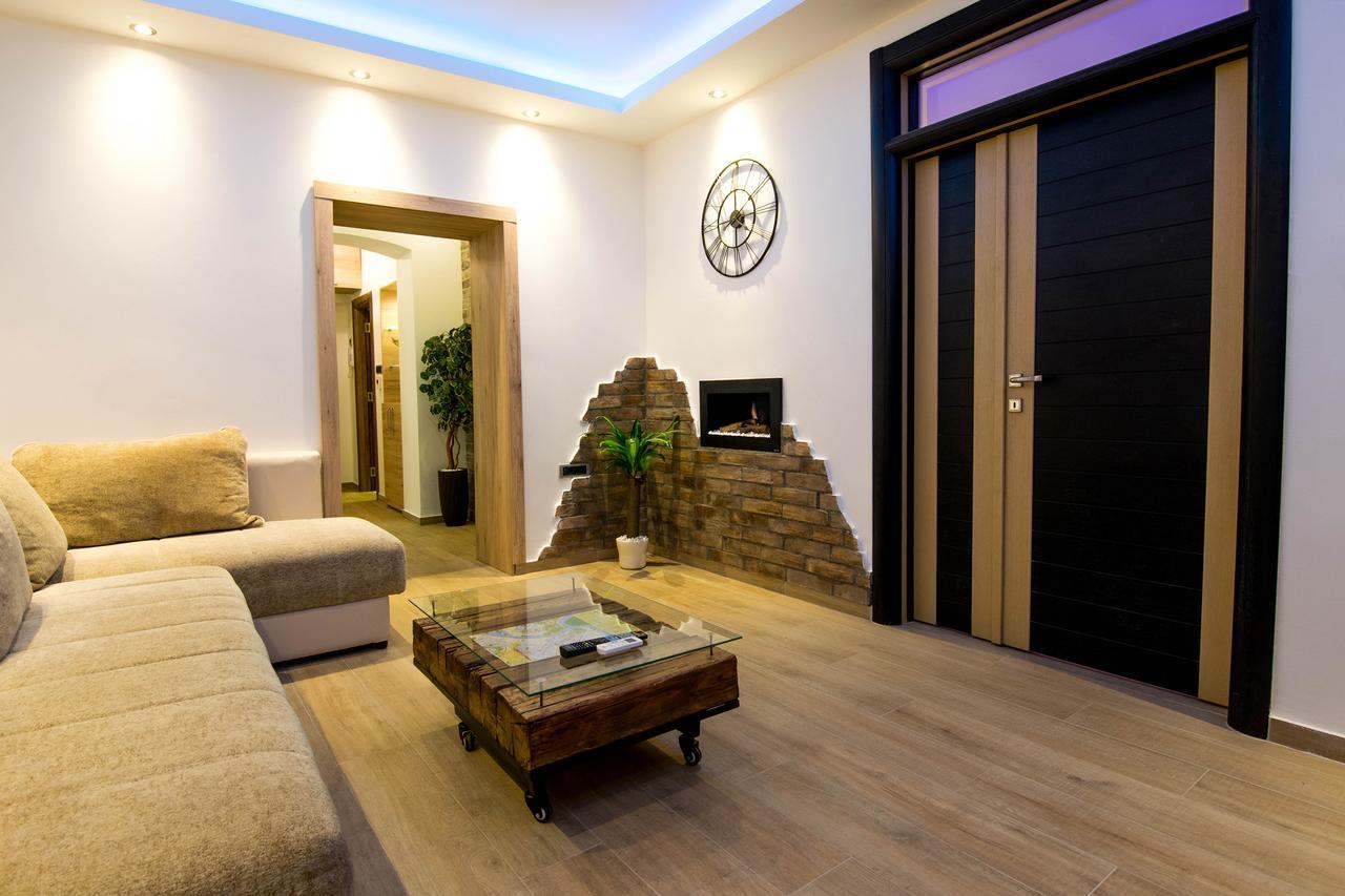 Cosmopolitan Apartment Belgrado Buitenkant foto