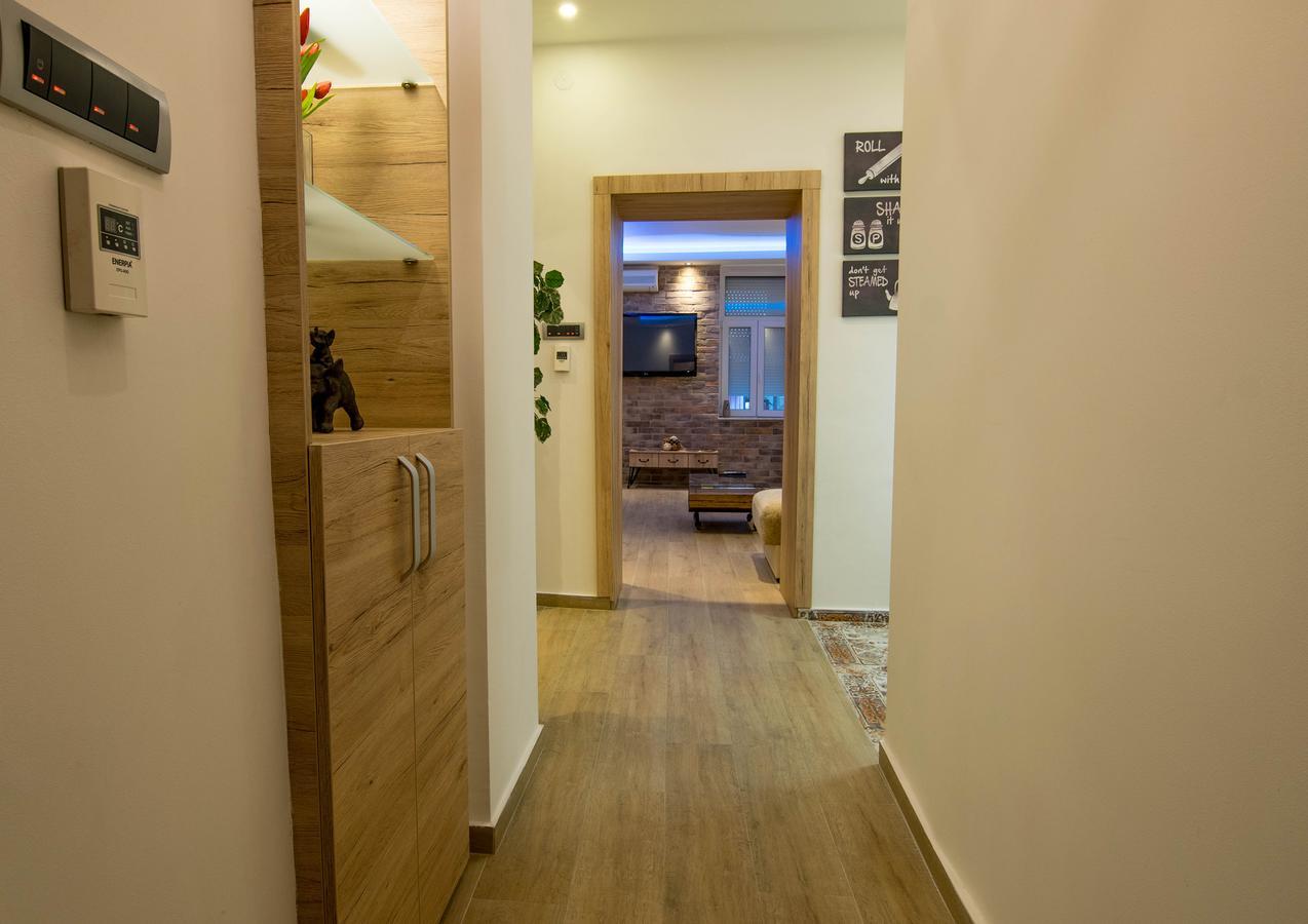 Cosmopolitan Apartment Belgrado Buitenkant foto
